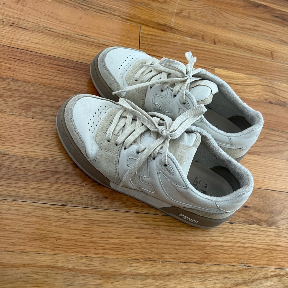 Fendi sneakers - Picture 2 of 2